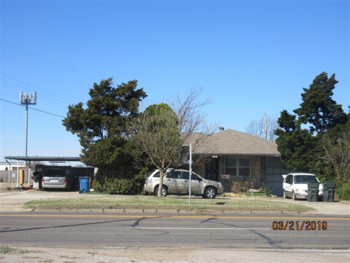 1313 S MIDWEST BLVD