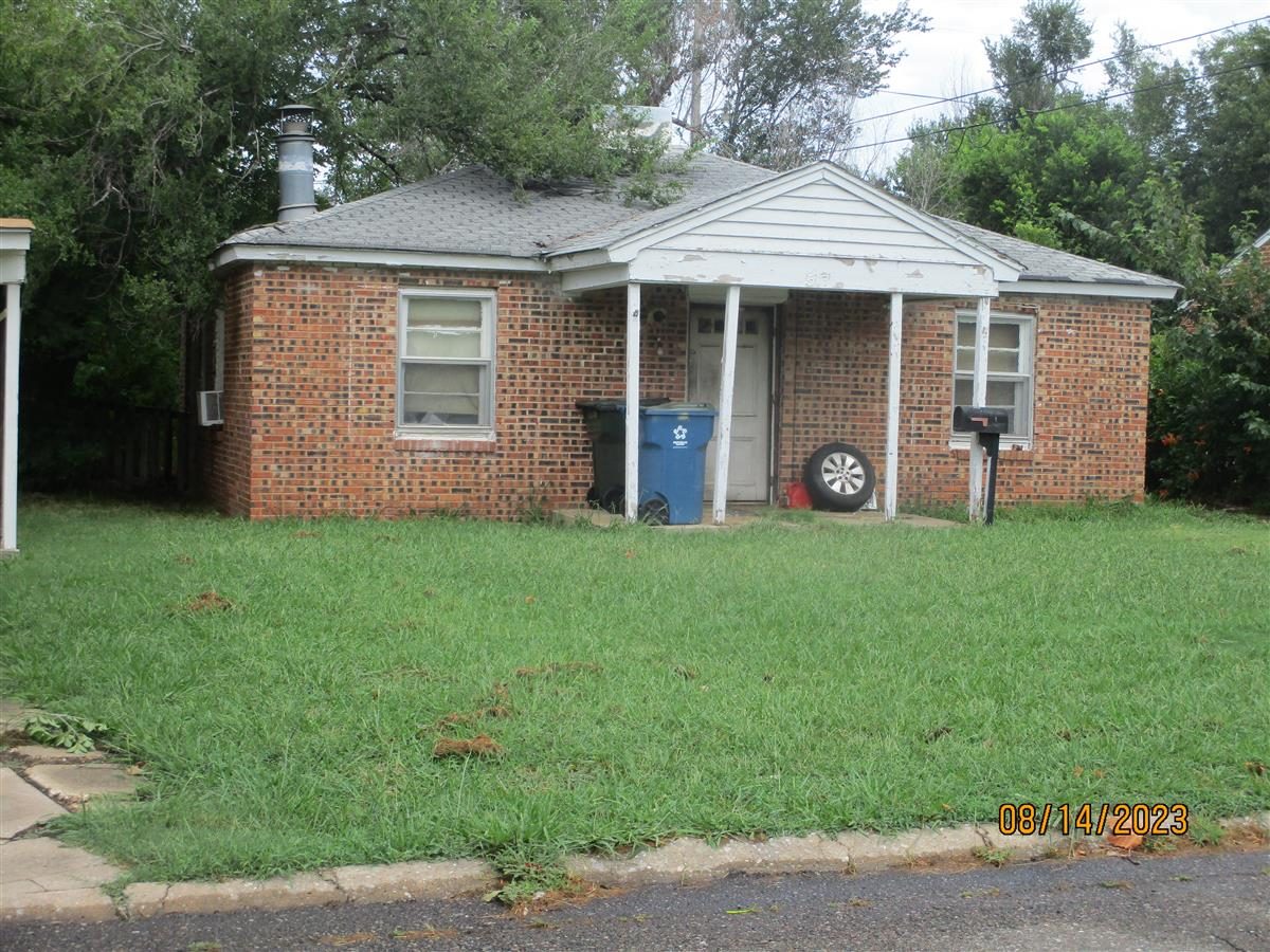 R150547380 517 E CURTIS DR