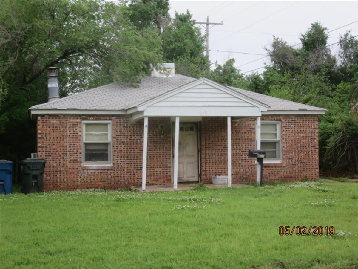 R150547380_2 517 E CURTIS DR