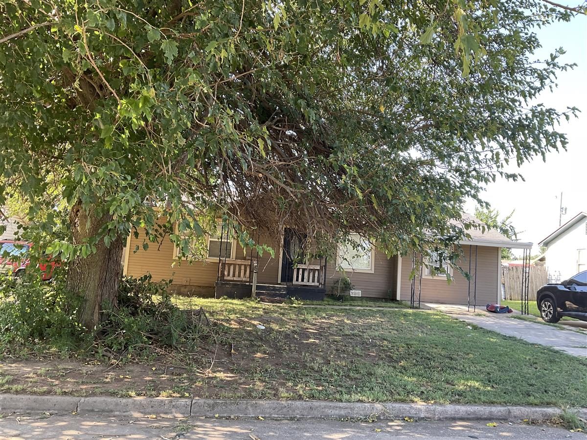 R150741295 3912 SE 10TH PL