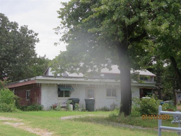 508 S DOUGLAS BLVD