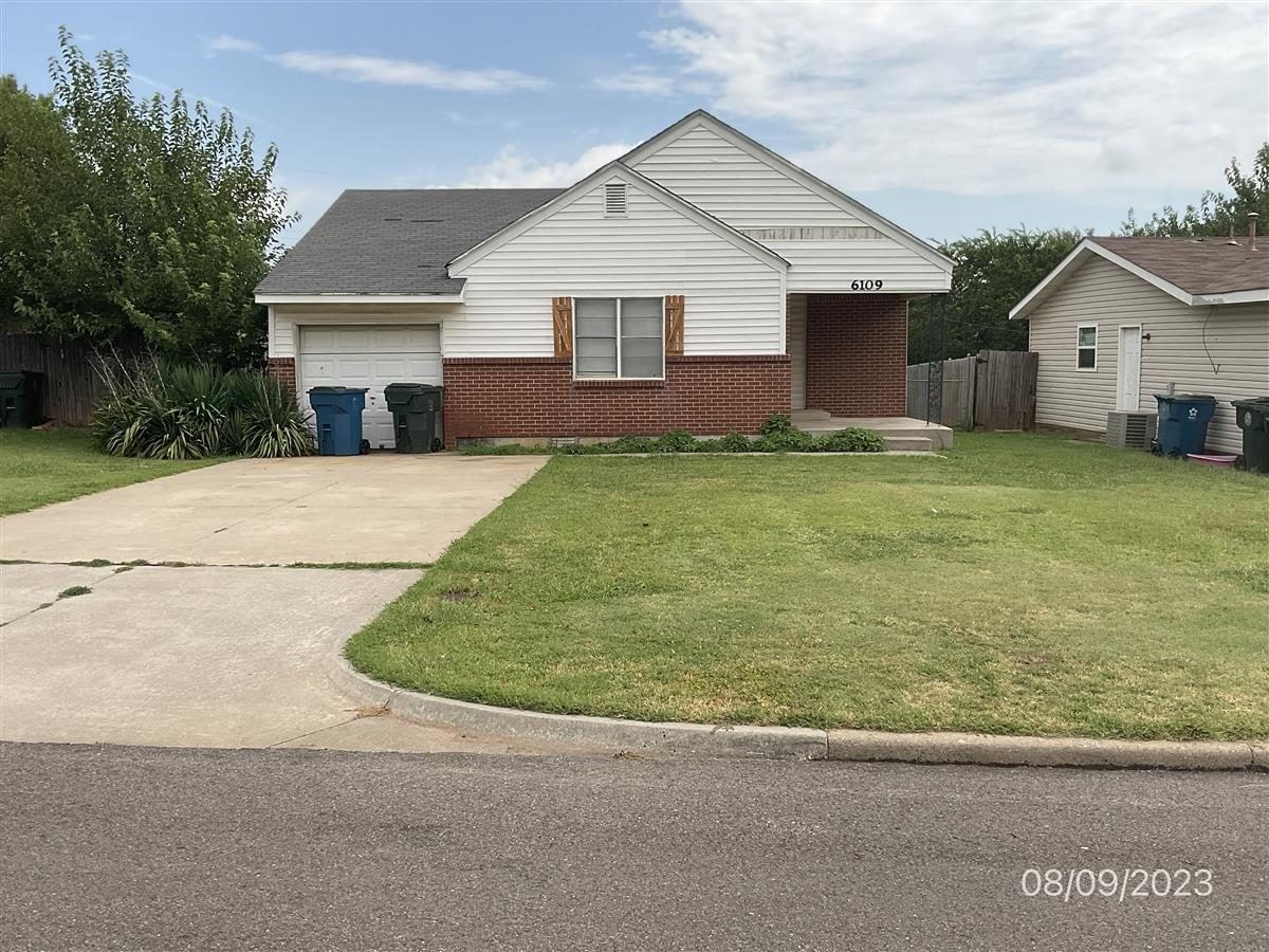 R151202085 6109 SE 5TH ST