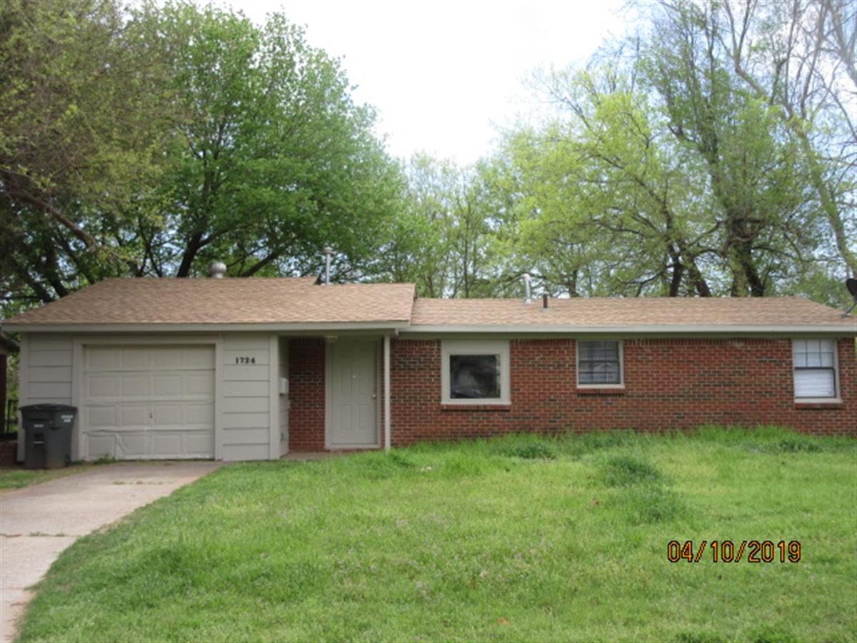 1724 CHERRY LN