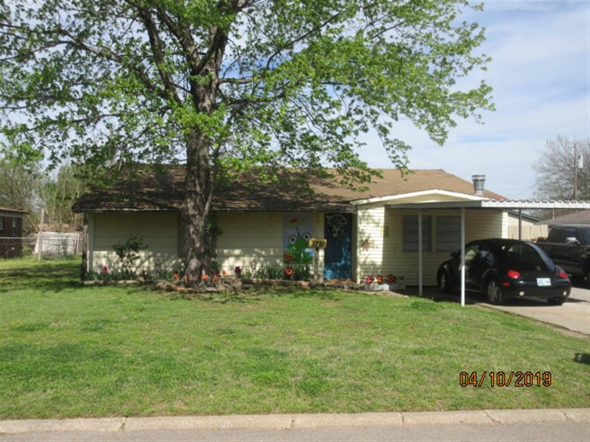 R151323585_2 1721 ELM DR