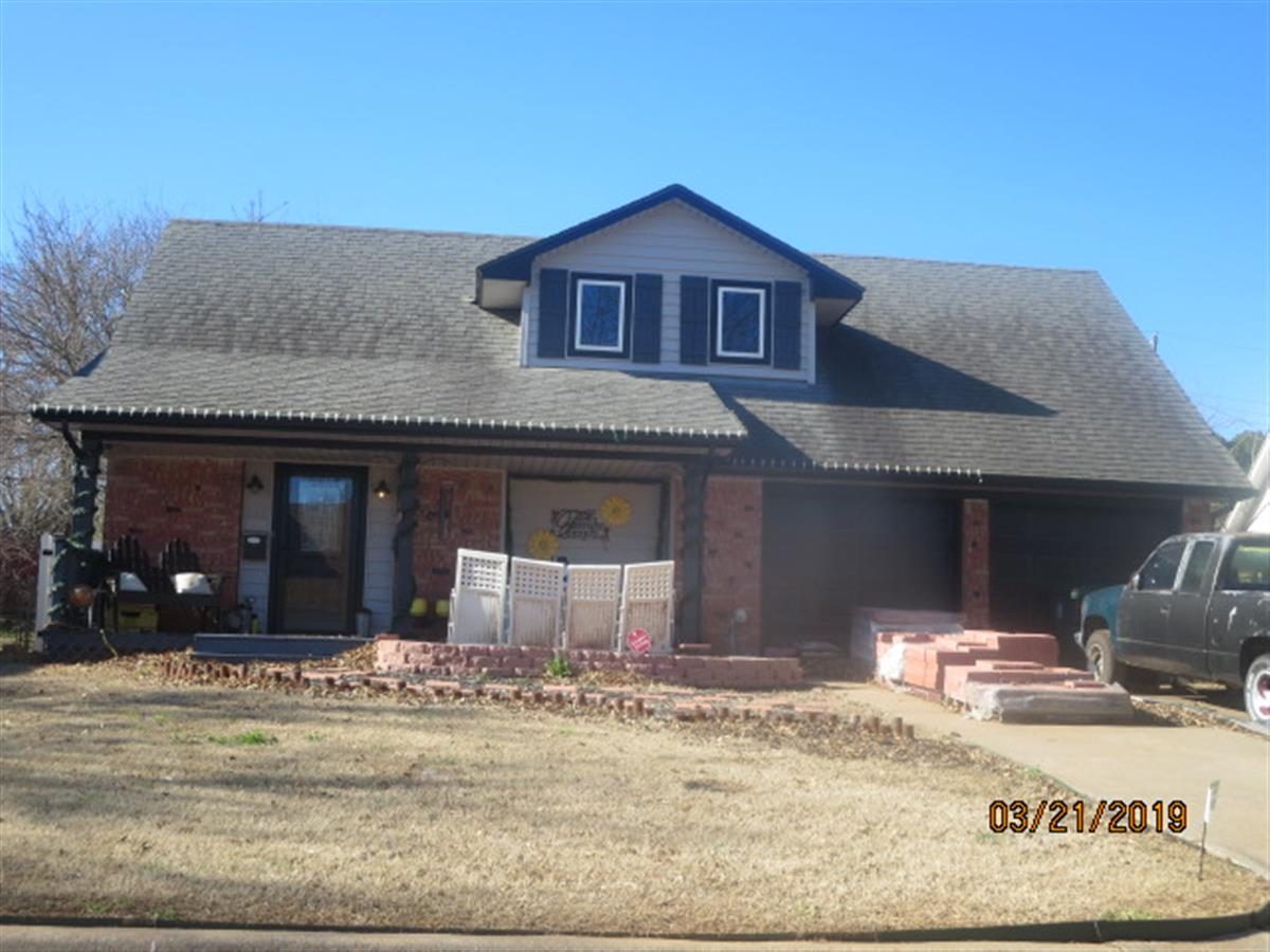228 BEARD DR