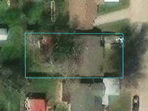 2205 LINDA LN
