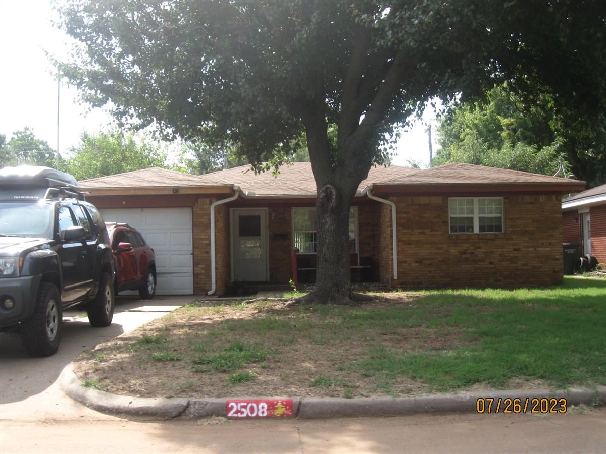 2508 EAGLE DR