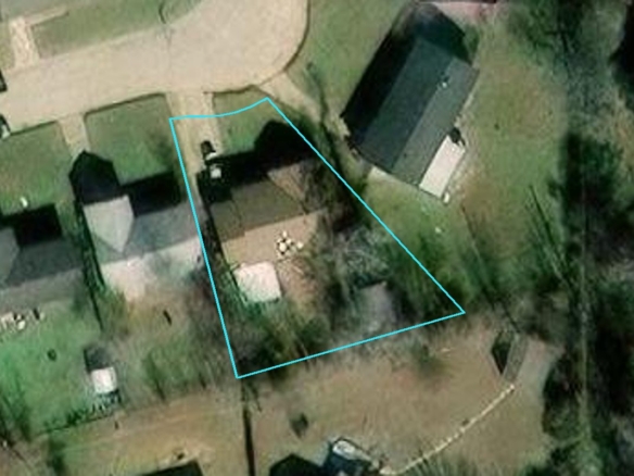 1316 S LOCUST DR