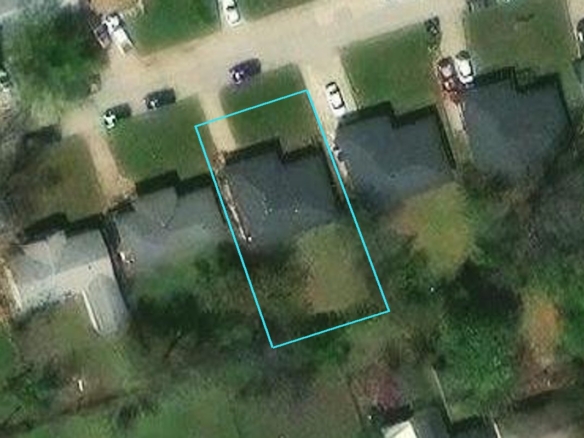 1032 JASMINE LN