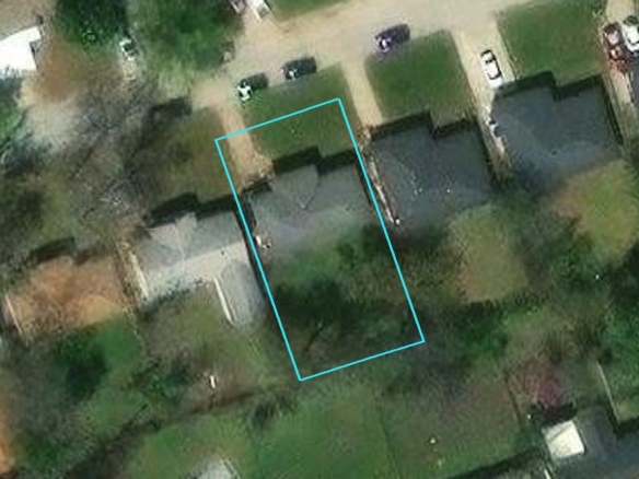 1028 JASMINE LN