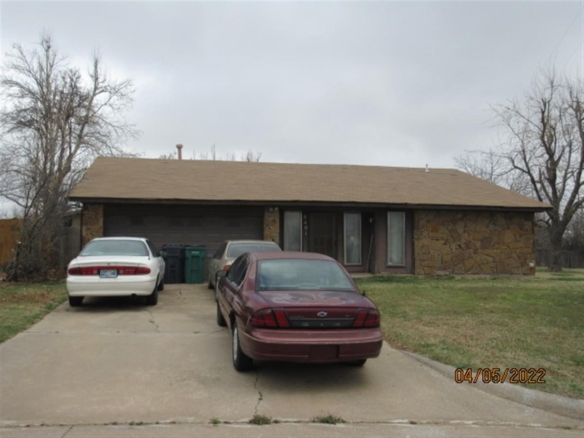 8401 NW 86TH ST