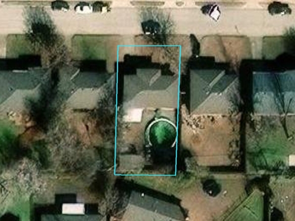 2612 LAKESIDE DR