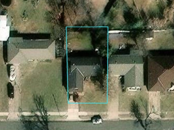 3113 LAKESIDE DR