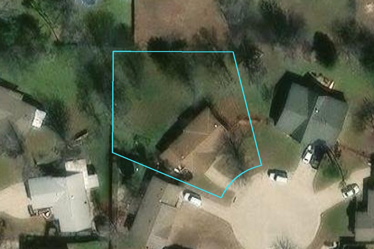 R184321085 5933 N CENTRAL AVE