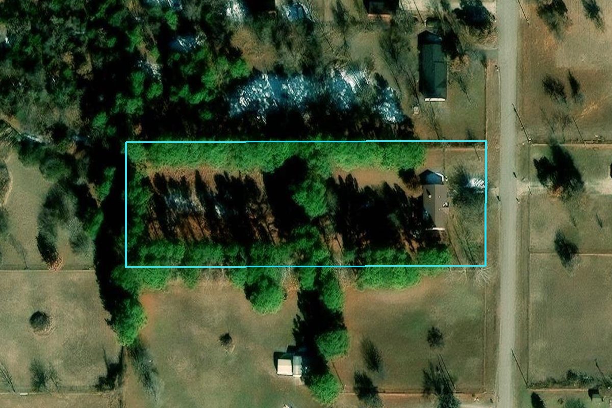 553 N CAROLYN DR
