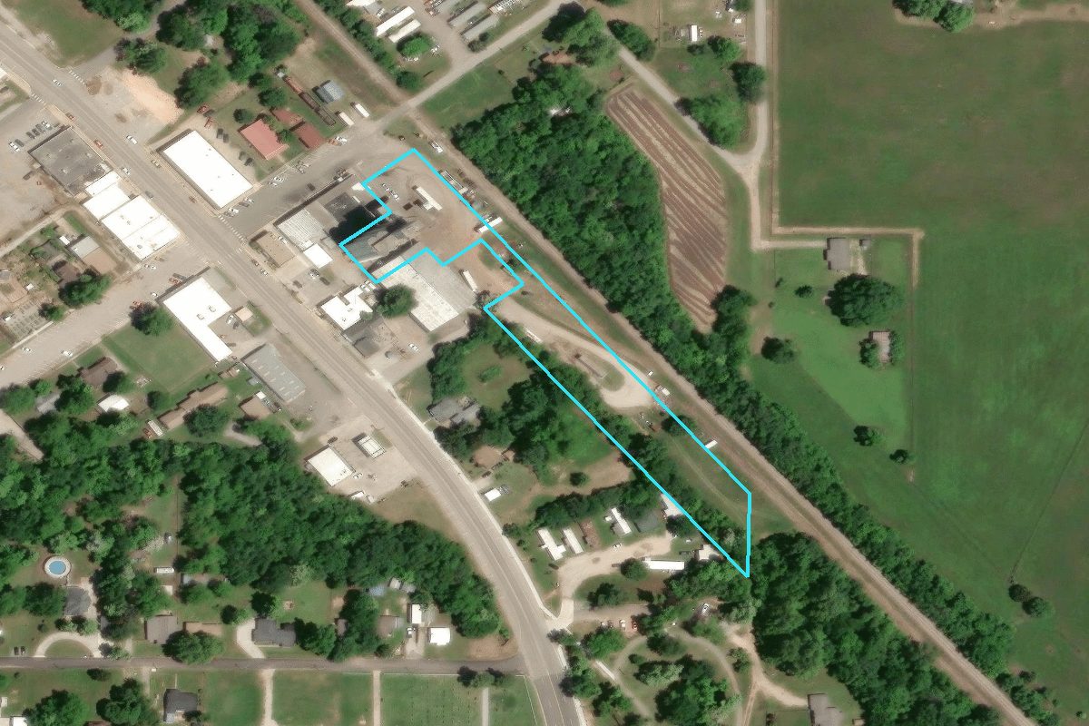 R198081045 20878 MAIN ST