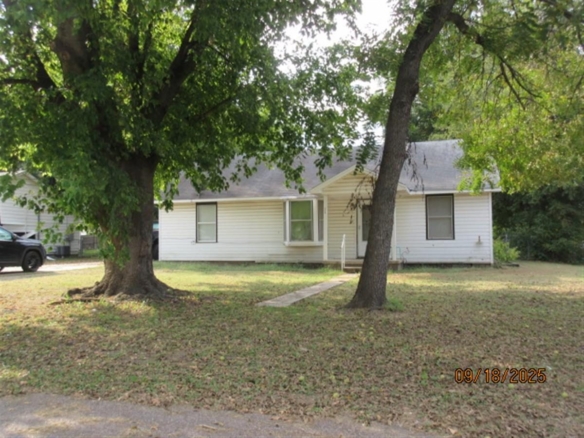 120 W CHEROKEE ST