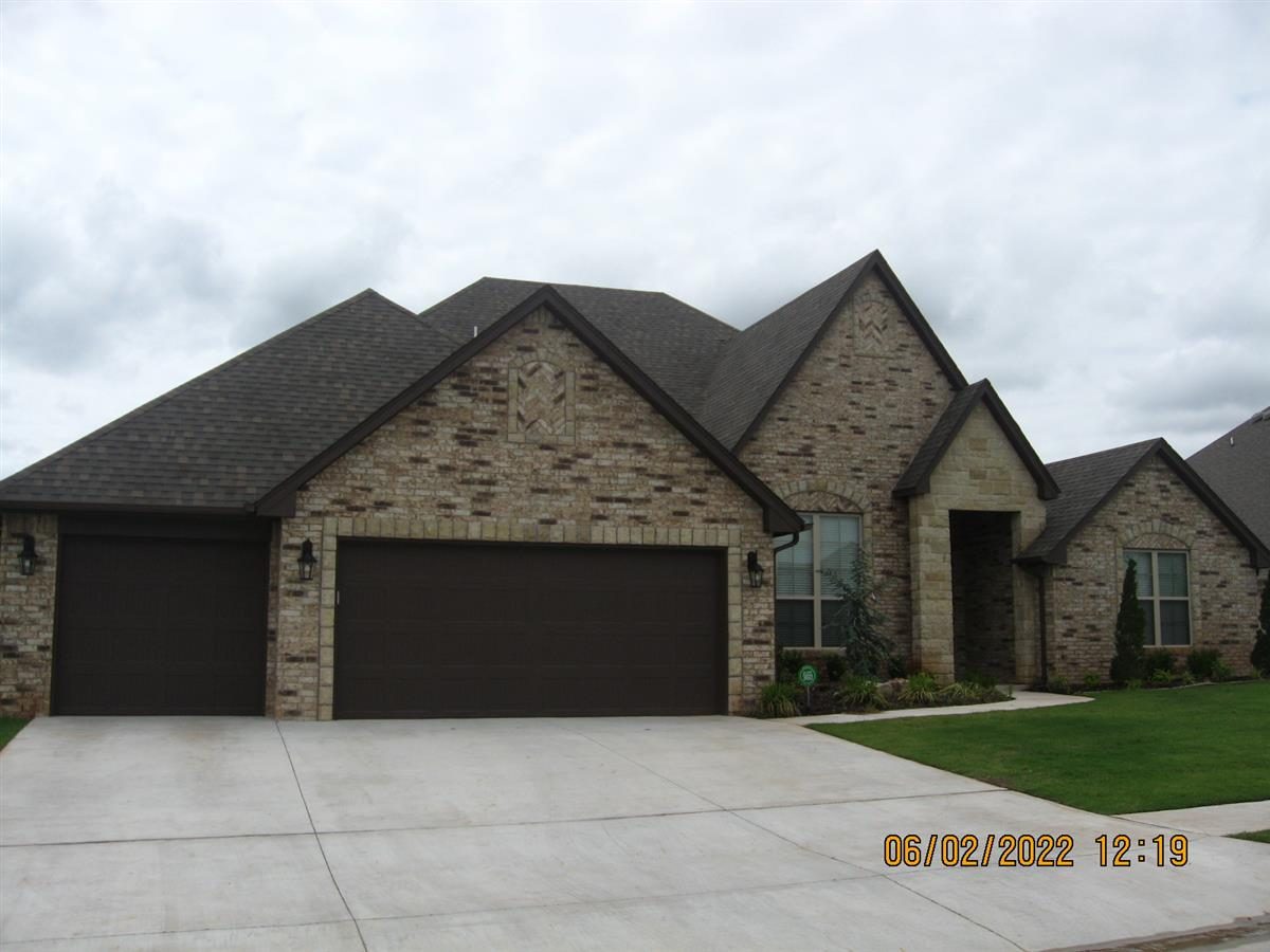 R212951470 1808 E 32ND ST